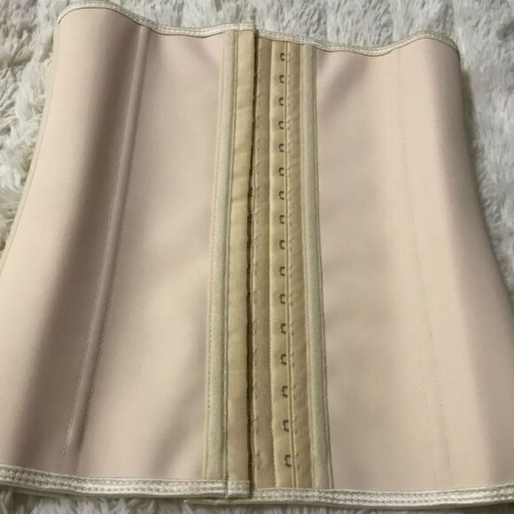 High Quality Waist Trainer Corset Cincher - Picture 10 of 11